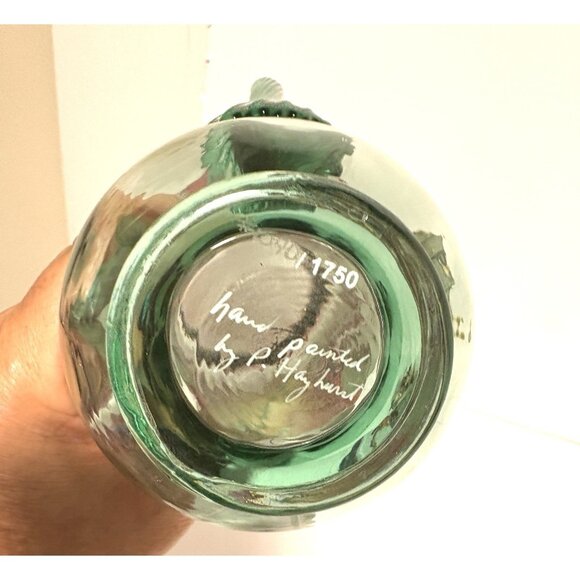 Fenton Rubina Verde Pitcher Vase Dragonfly Hand painted Signed By Hayhurst 6” - Picture 6 of 9